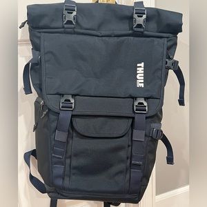 Thule Covert Roll-Top Camera Backpack. 15” laptop compartment. Like new.